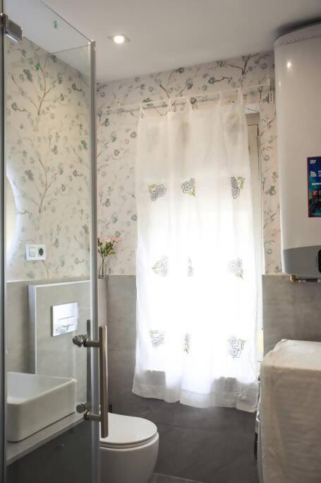 Conide, El Mirador Apartment Овиедо Екстериор снимка